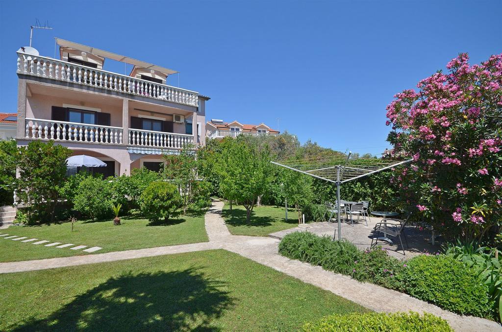 Apartments Daniela Водице Экстерьер фото